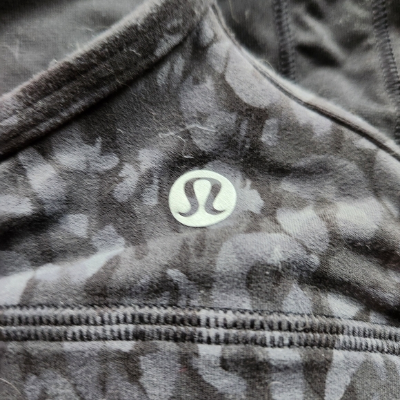 Lululemon y back sports bra - Picture 4 of 4